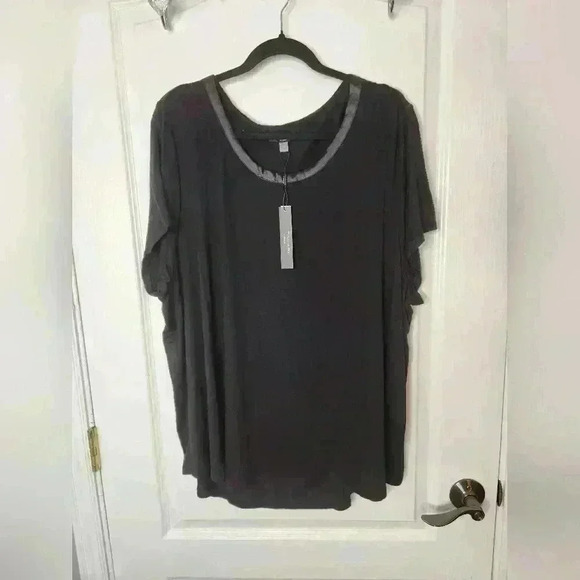 Plus size black top NWT #73 - Picture 1 of 5